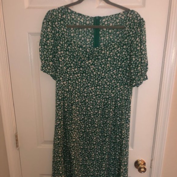 Green Floral Print Puff Sleeve w/ Slit Dress - Picture 5 of 5